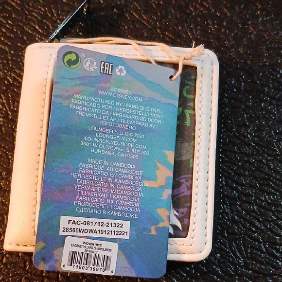 Loungefly White Disney Key & Card Holder - Picture 7 of 7